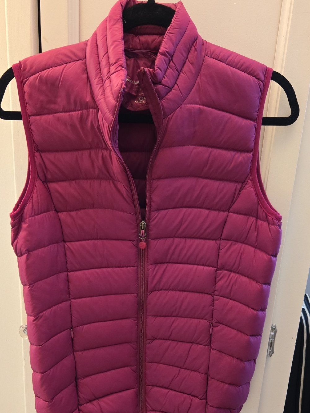 Joe Fresh Women's Quilted Puffer Vest - Fuchsia